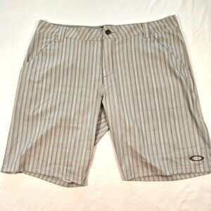 Oakley Mens Turnpin Golf Shorts 38W Striped Flat-Front Shorts Lightweight Casual